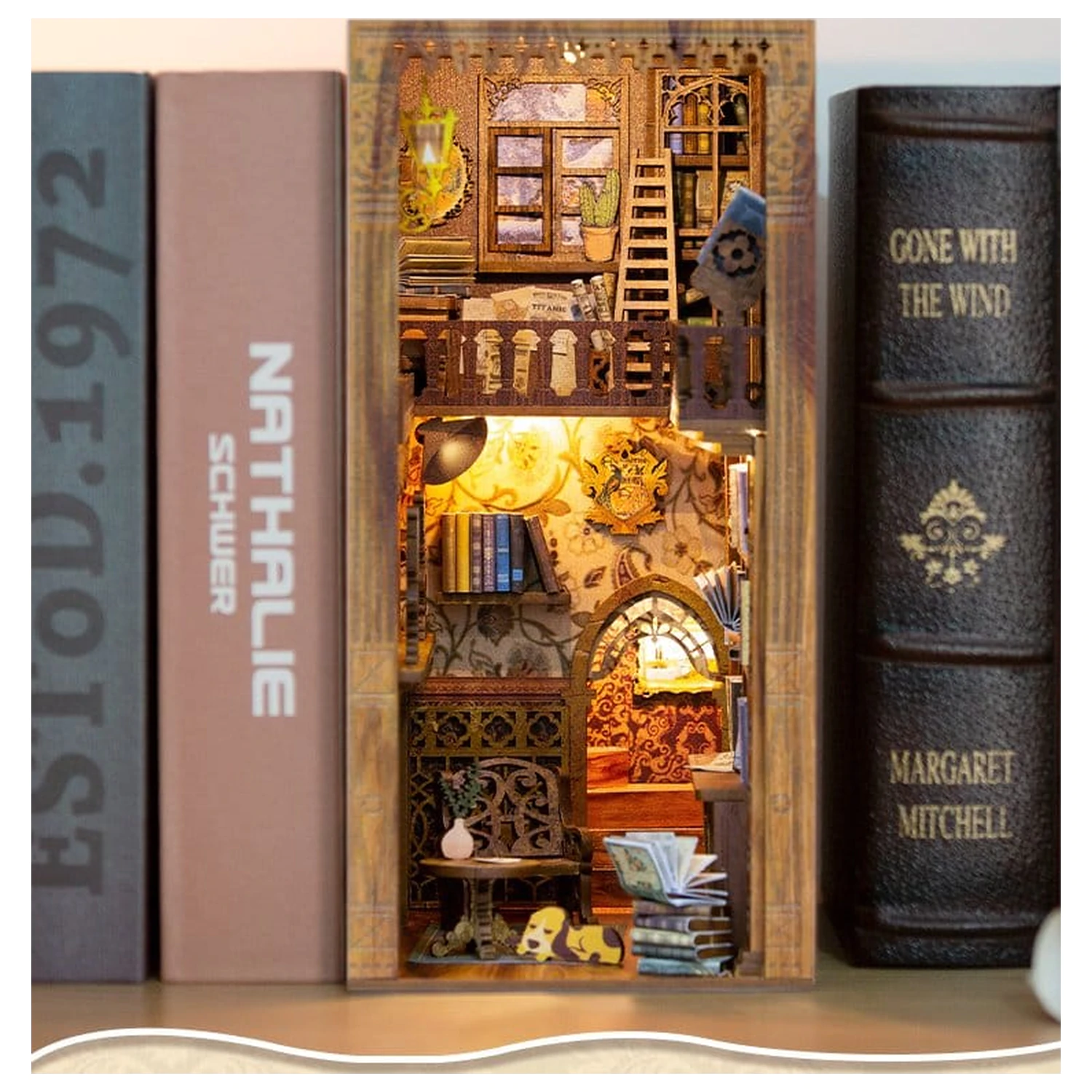 Book Nook Eternal Bookstore 23 x 11 cm poza produsului