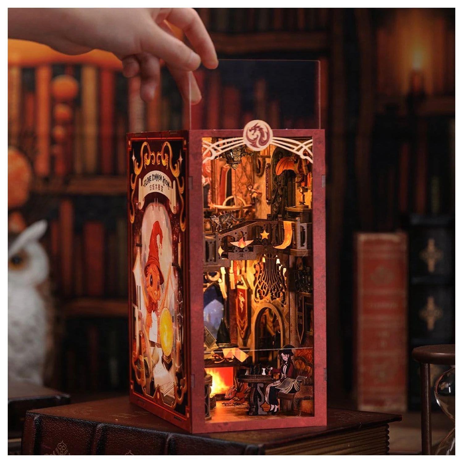 Book Nook Flame Common Room 23 x 11 cm poza produsului
