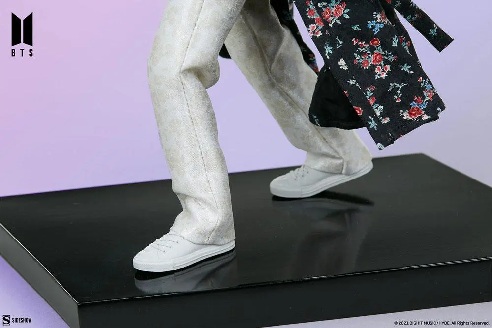 BTS Idol Collection Statuie PVC V Deluxe 23 cm poza produsului