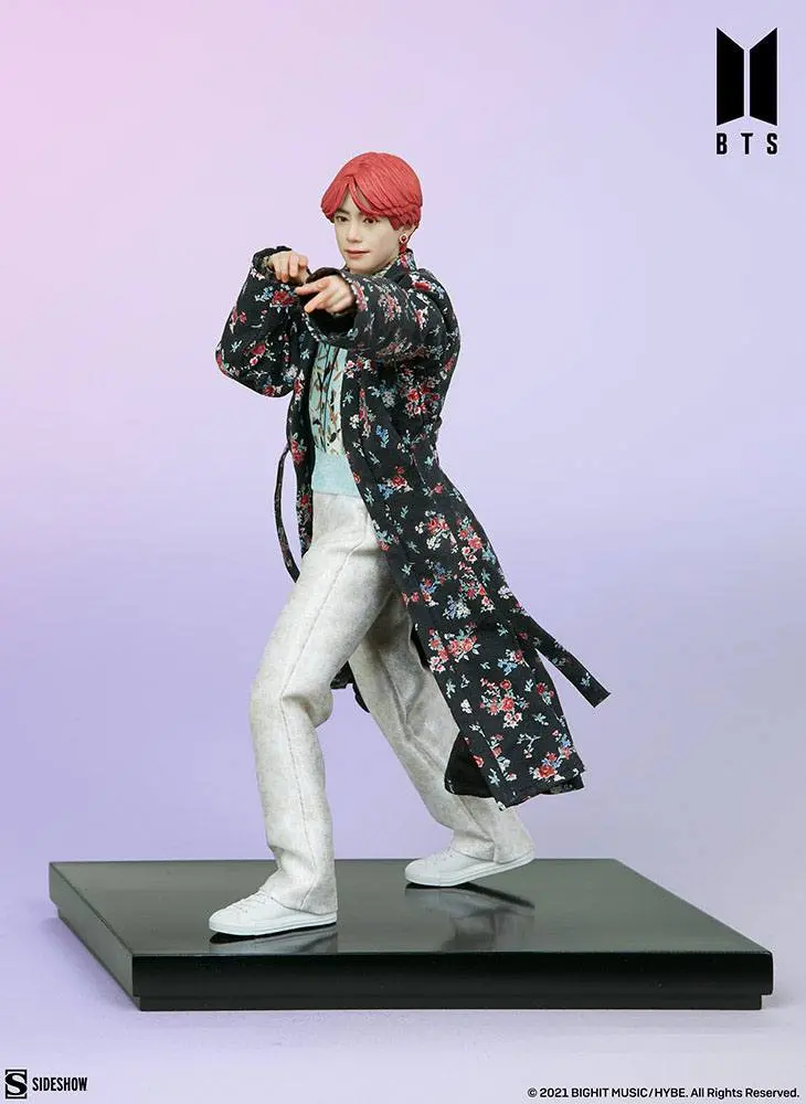 BTS Idol Collection Statuie PVC V Deluxe 23 cm poza produsului