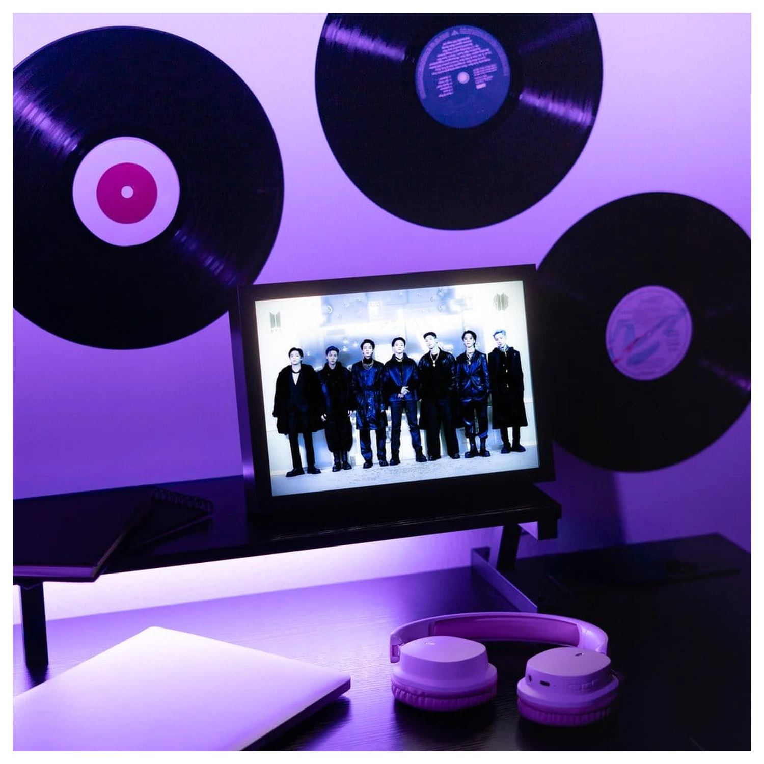 BTS Print LED incadrat poza produsului