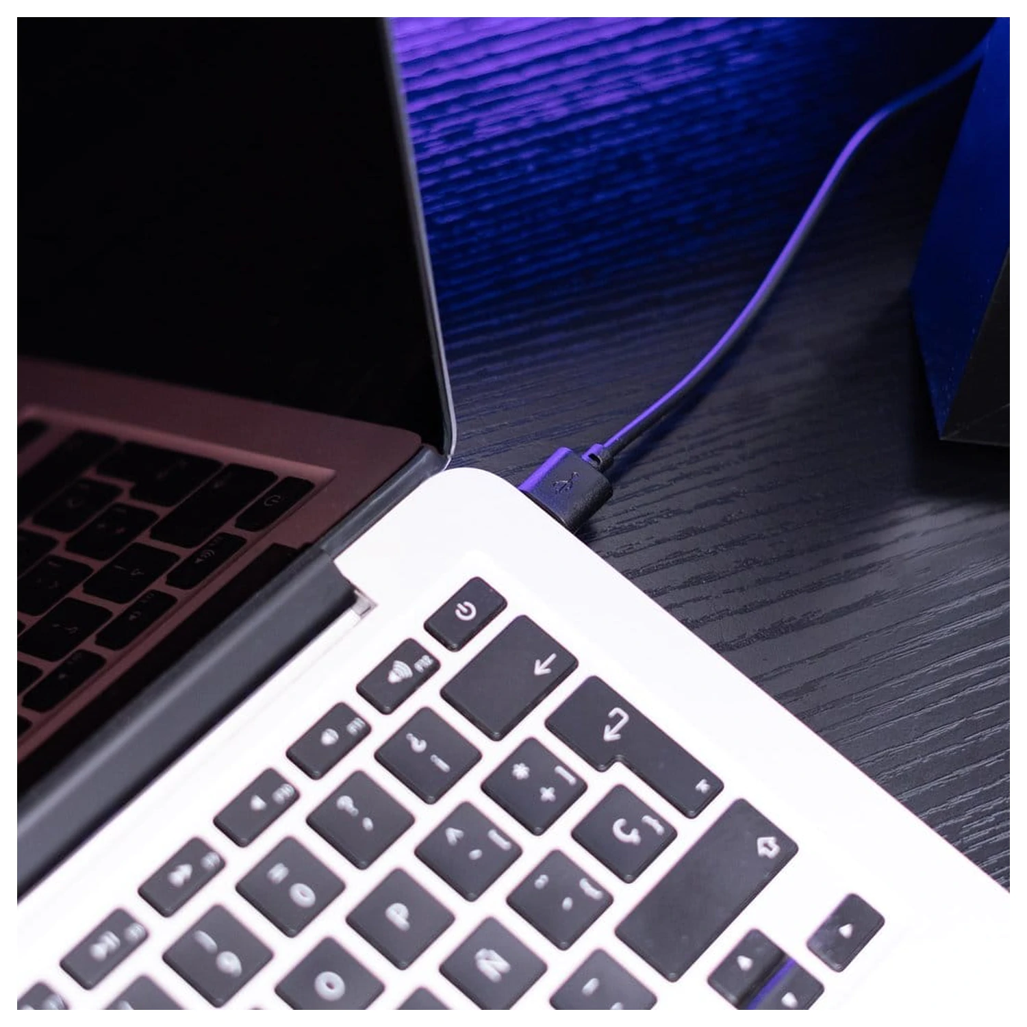BTS Print LED incadrat poza produsului