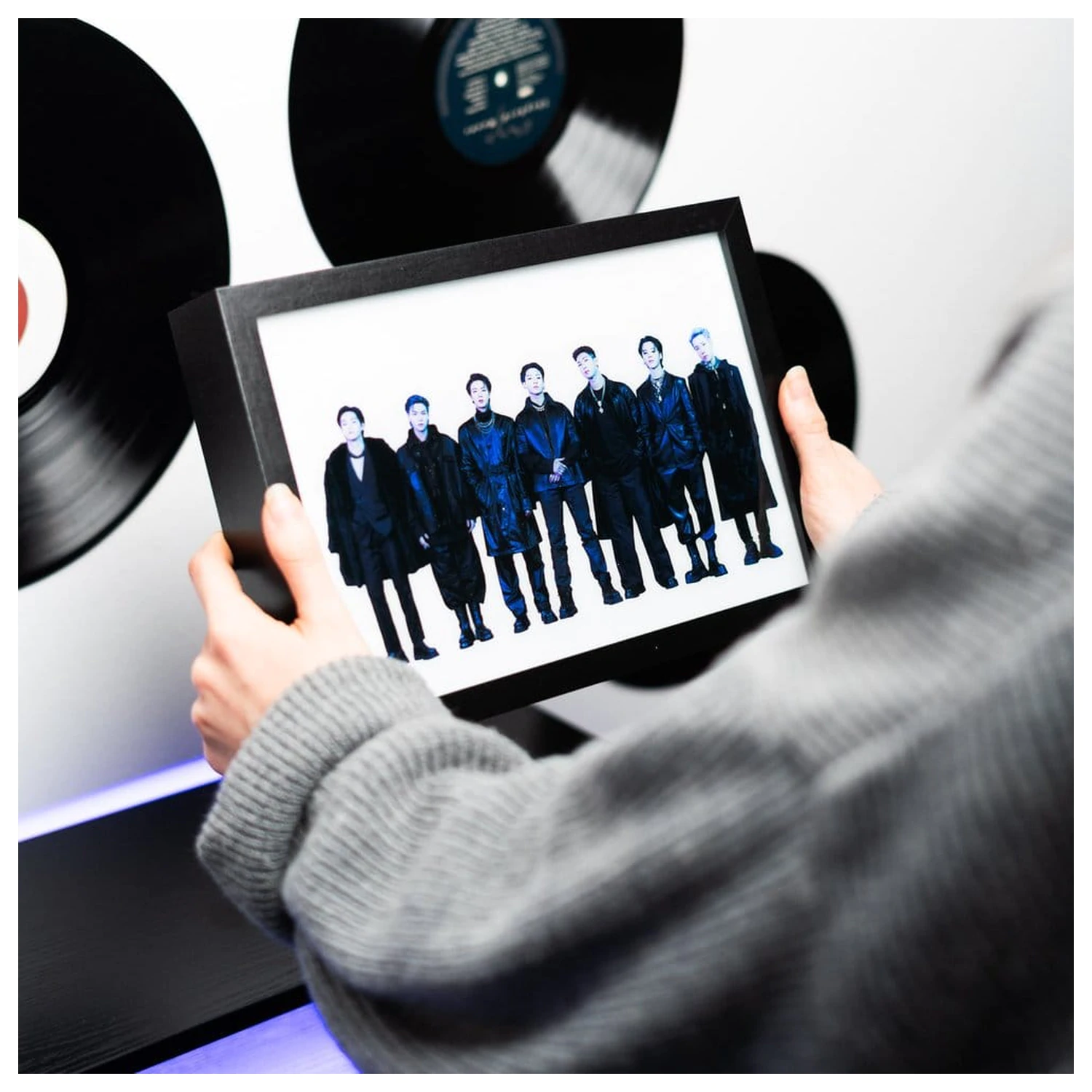 BTS Print LED incadrat poza produsului