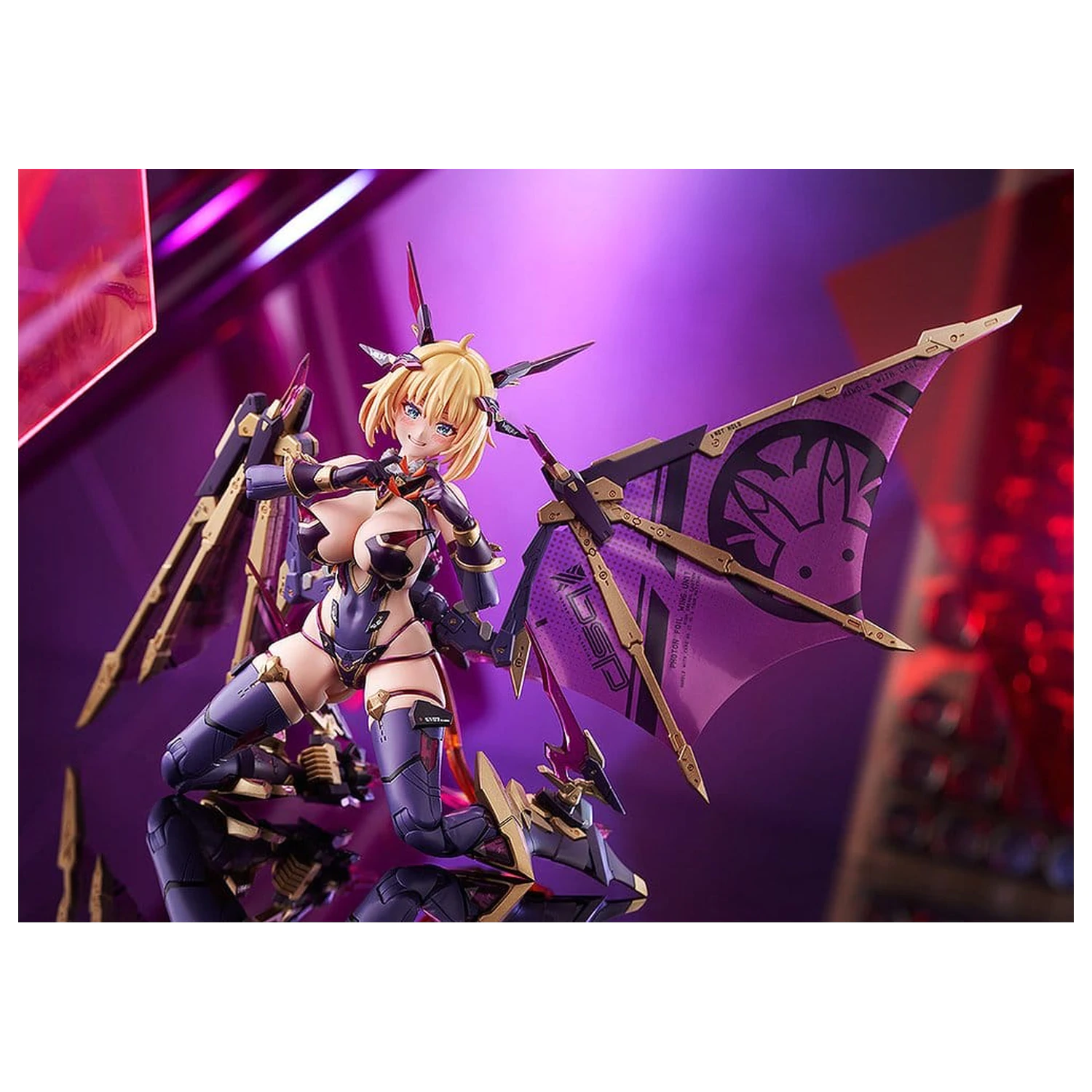 Bunny Suit Planning Plastic Model Kit PLAMAX BP-03 Sophia F. Shirring: Vampire Ver. 17 cm poza produsului