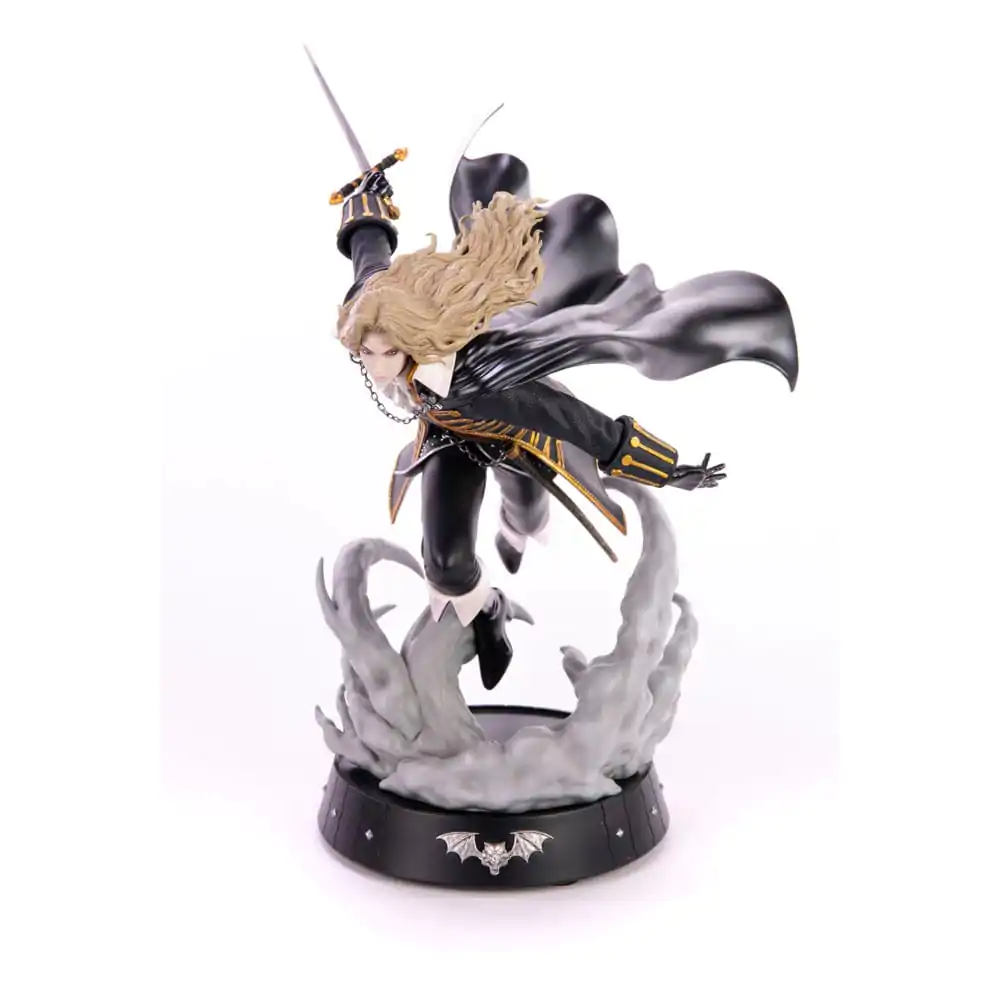 Castlevania Symphony of the Night Statuie Dash Attack Alucard 30 cm poza produsului