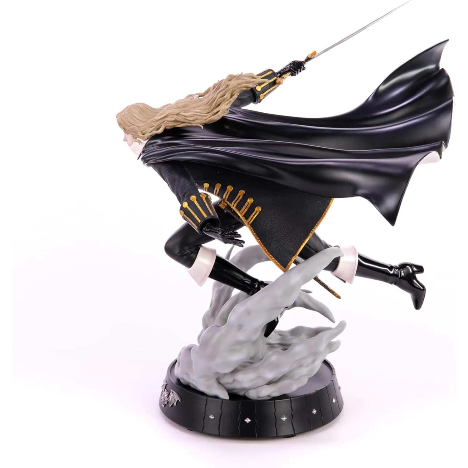 Castlevania Symphony of the Night Statuie Dash Attack Alucard 30 cm poza produsului
