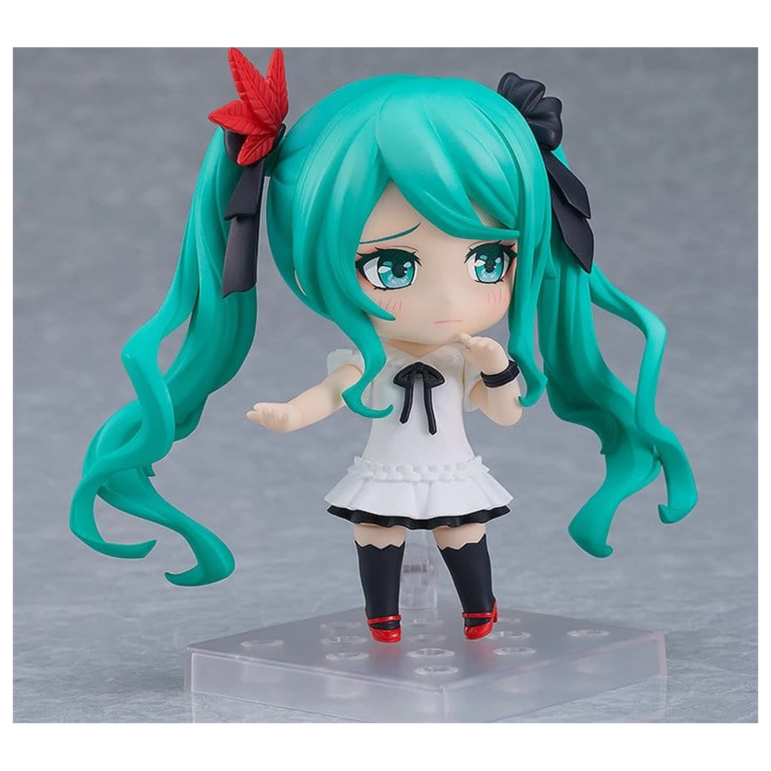 Character Vocal Series 01: Hatsune Miku Nendoroid Figurina de actiune World Is Mine 2024 Ver. 10 cm poza produsului