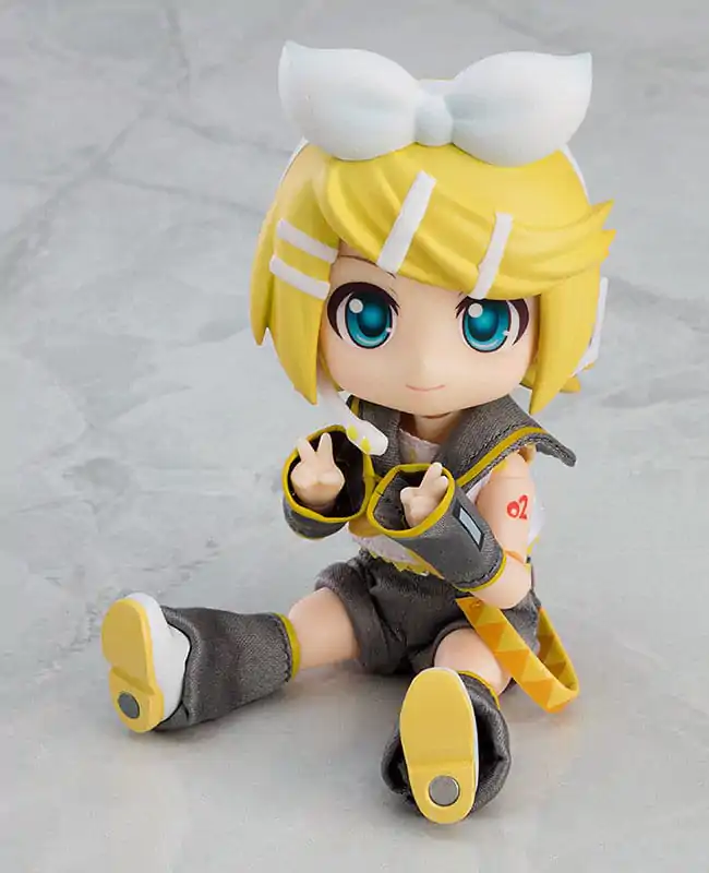 Seria Vocală de Personaje 02: Kagamine Rin/Len Nendoroid Păpușă Figurina de Acțiune Kagamine Rin 14 cm (reluare) poza produsului