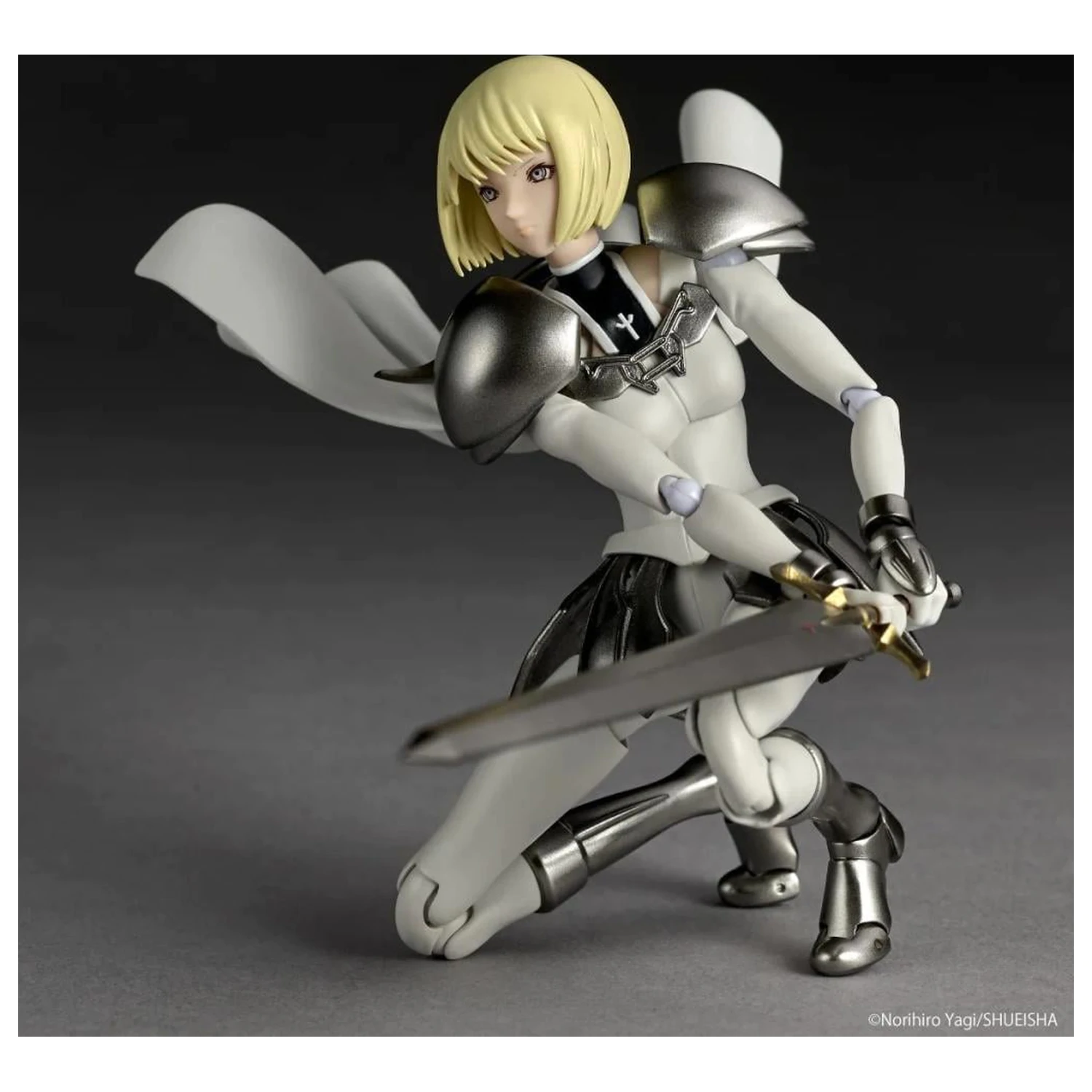 Figurina Claymore Clare Revoltech 15.5 cm poza produsului