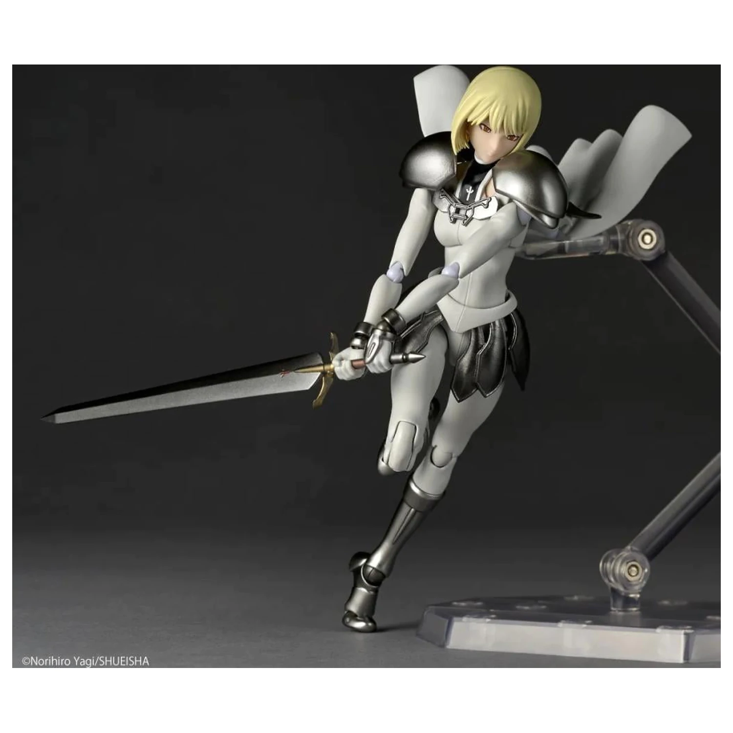 Figurina Claymore Clare Revoltech 15.5 cm poza produsului