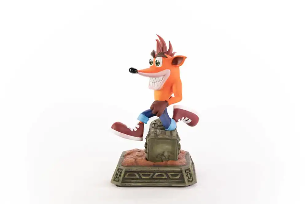 Crash Bandicoot Statuie Crash Bandicoot Classic 32 cm poza produsului