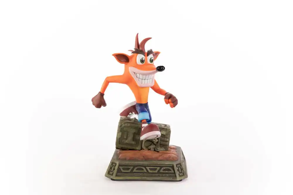 Crash Bandicoot Statuie Crash Bandicoot Classic 32 cm poza produsului