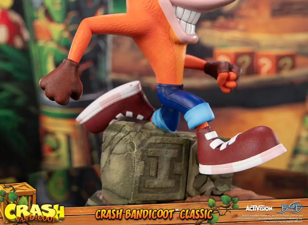 Crash Bandicoot Statuie Crash Bandicoot Classic 32 cm poza produsului