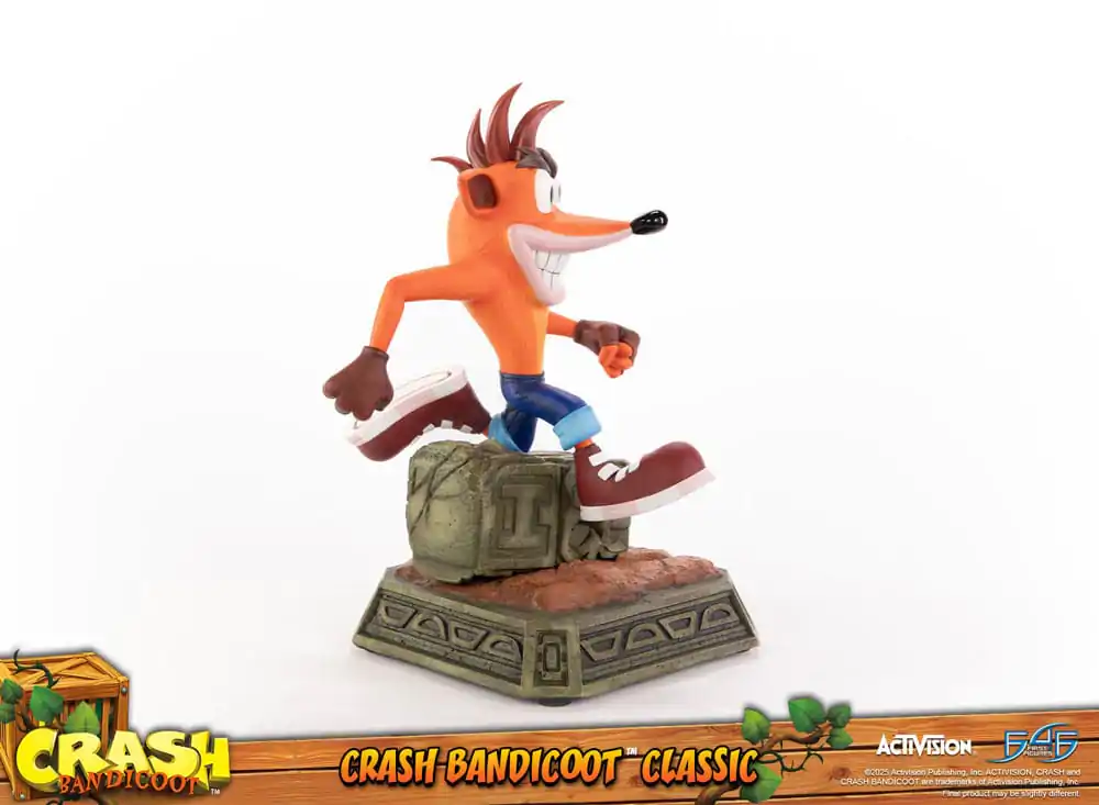 Crash Bandicoot Statuie Crash Bandicoot Classic 32 cm poza produsului