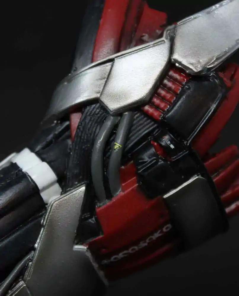 Cyberpunk: Edgerunners Replică Braț Silverhand 30 cm poza produsului