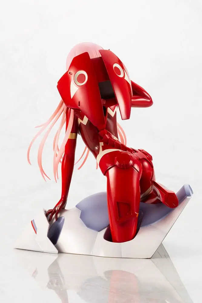 Statuie PVC Darling in the Franxx 1/7 Zero Two 17 cm poza produsului