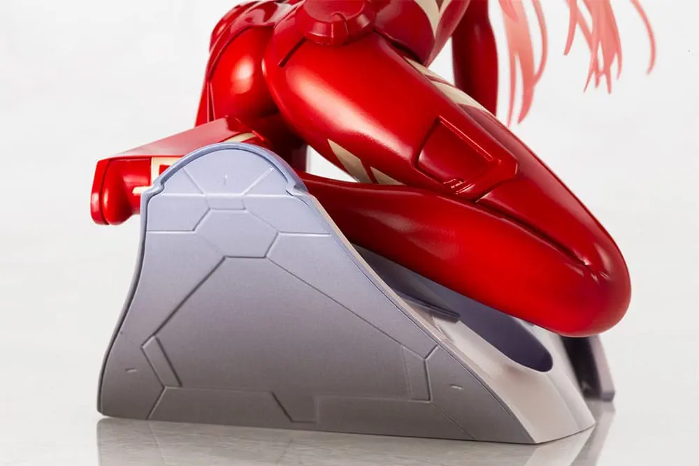 Statuie PVC Darling in the Franxx 1/7 Zero Two 17 cm poza produsului
