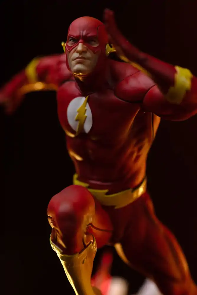 Statuie artistică DC Comics Art Scale 1/10 Flash 25 cm poza produsului