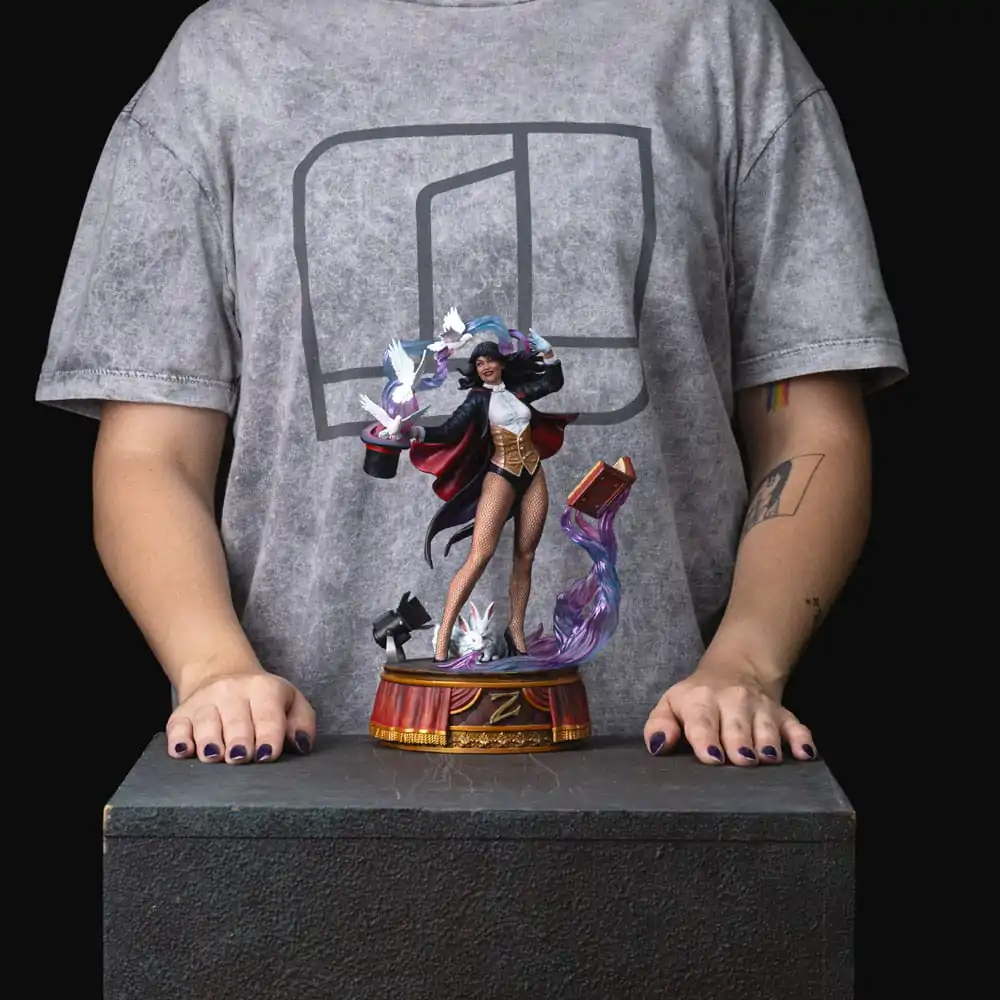 Statuie Art Scale DC Comics 1/10 Zatanna 27 cm poza produsului