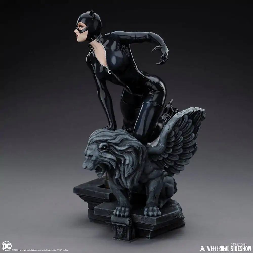 DC Comics Maquette 1/6 Catwoman 35 cm poza produsului