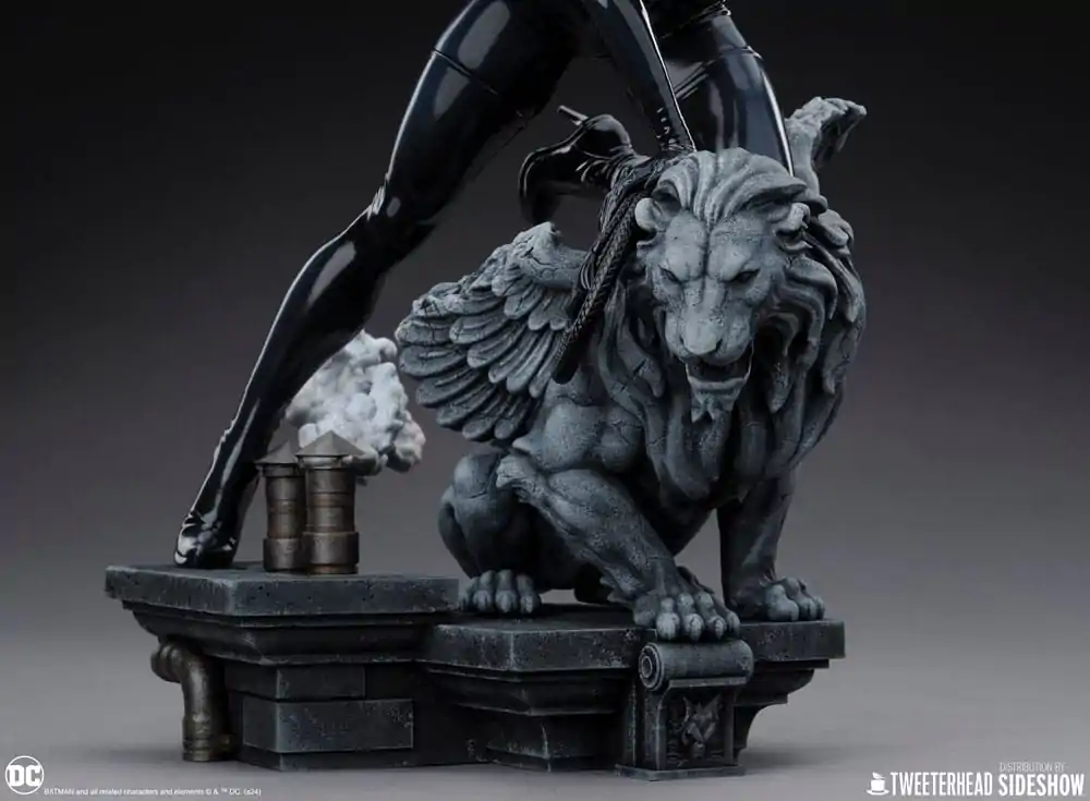 DC Comics Maquette 1/6 Catwoman 35 cm poza produsului