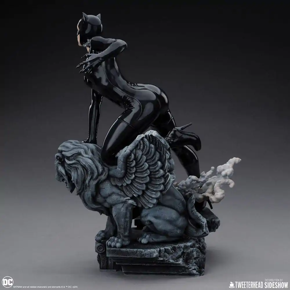 DC Comics Maquette 1/6 Catwoman 35 cm poza produsului