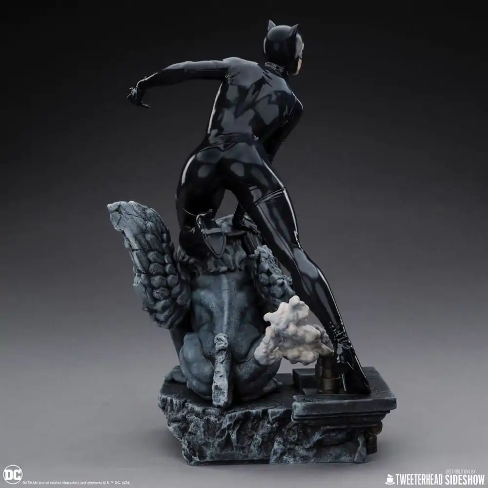 DC Comics Maquette 1/6 Catwoman 35 cm poza produsului