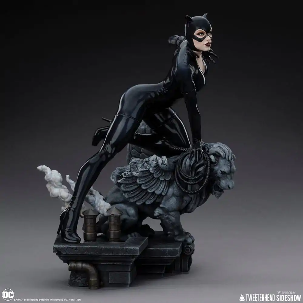 DC Comics Maquette 1/6 Catwoman 35 cm poza produsului