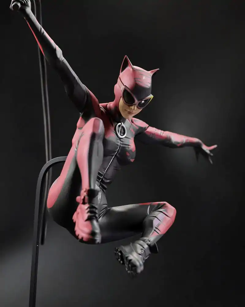 DC Designer Series Statuie 1/6 Catwoman by Jock 33 cm poza produsului