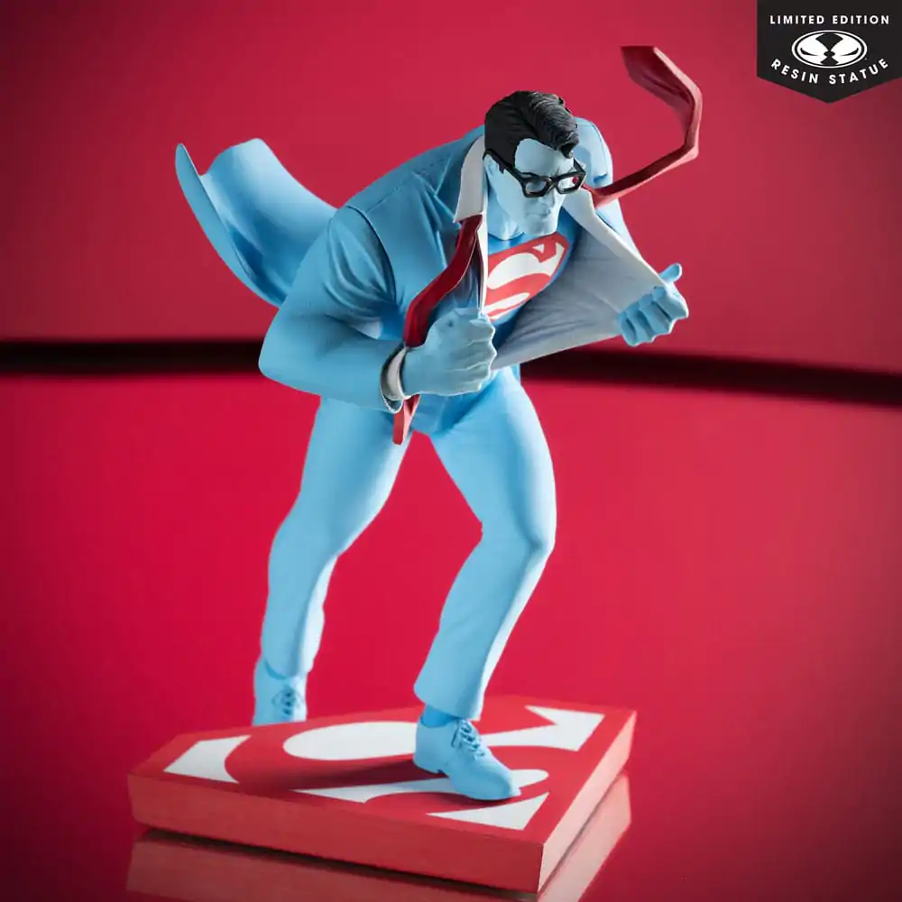 DC Direct Statuie 1/10 Superman Red and Blue: Superman by Clayton Henry Limited Edition 16 cm poza produsului