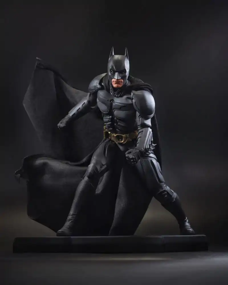 DC Direct Statuie de rasina DC Movie Statues Batman (The Dark Knight) 24 cm poza produsului
