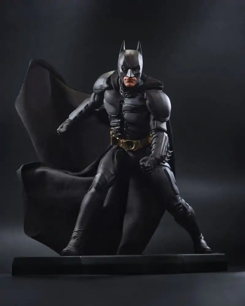 DC Direct Statuie de rasina DC Movie Statues Batman (The Dark Knight) 24 cm poza produsului