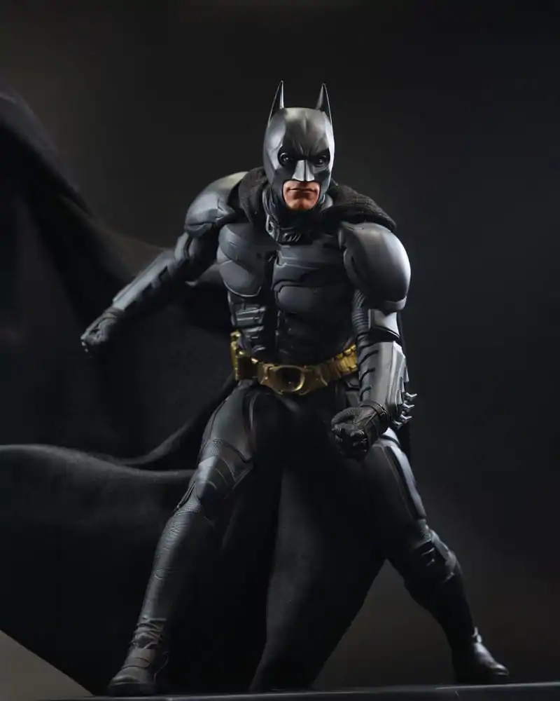 DC Direct Statuie de rasina DC Movie Statues Batman (The Dark Knight) 24 cm poza produsului