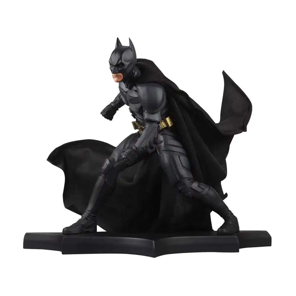 DC Direct Statuie de rasina DC Movie Statues Batman (The Dark Knight) 24 cm poza produsului