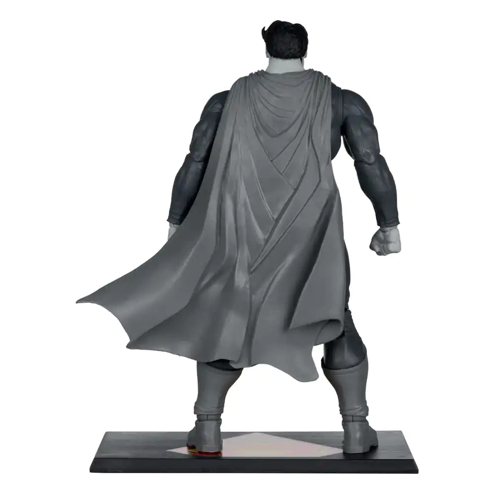 DC Multiverse Figurina de actiune Superman (The Dark Knight Returns) (Black & White Accent Edition) (Gold Label) 18 cm poza produsului