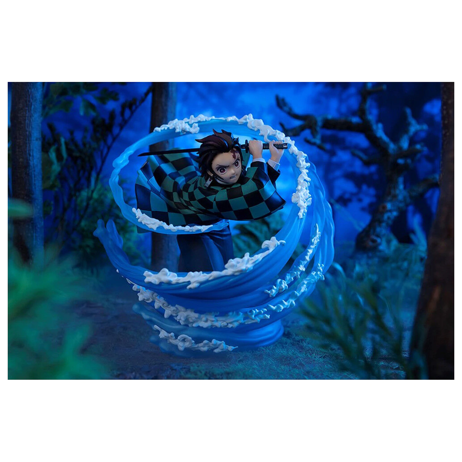 Demon Slayer Kimetsu No Yaiba Tanjiro Kamado Water Breathing S.H. Figurarts figurina 15cm poza produsului