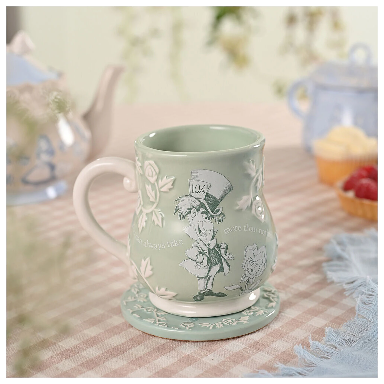 Disney Alice in Wonderland Mad Hatter cana poza produsului