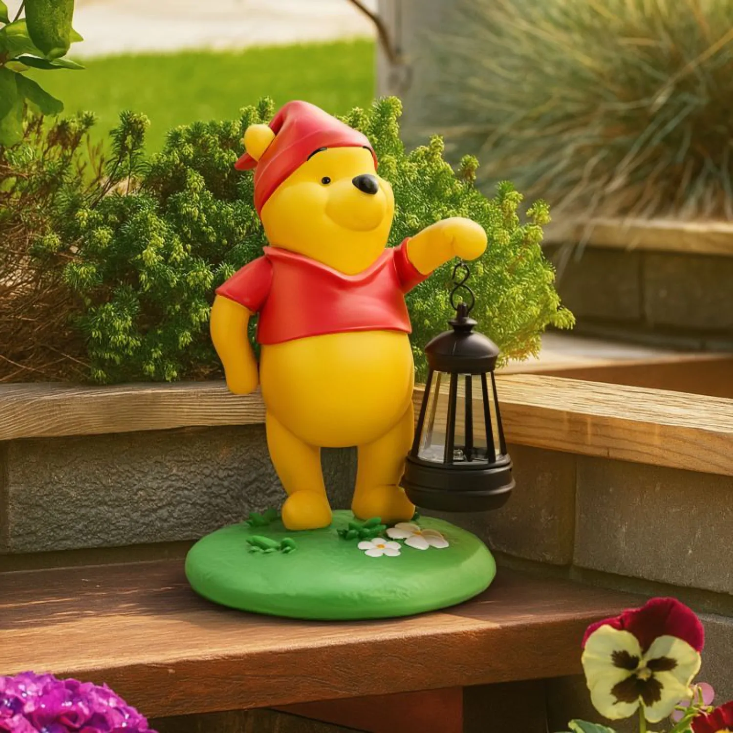 Disney LunaGlo Light Winnie the Pooh Gnome 27 cm poza produsului