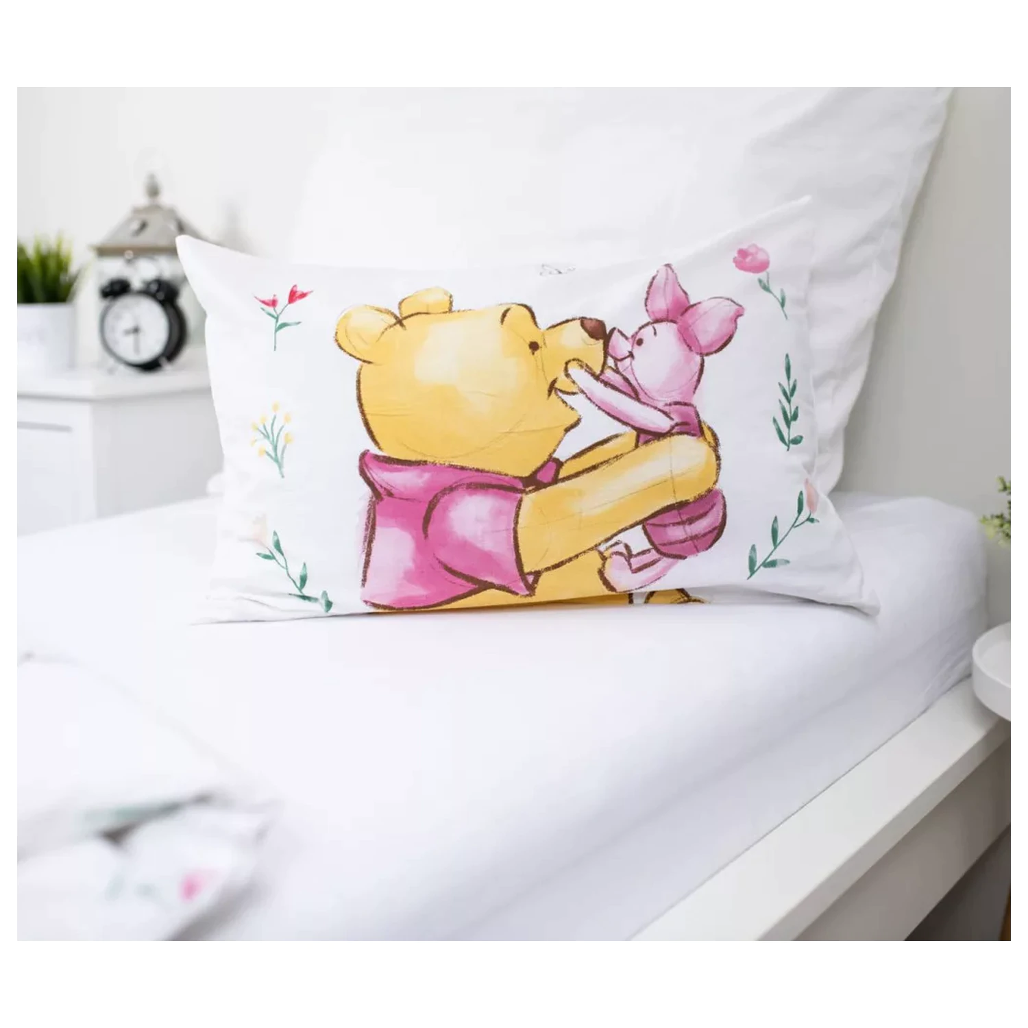 Set de lenjerie de pat Disney Winnie the Pooh Pooh Hugs pentru copii si copii mici poza produsului