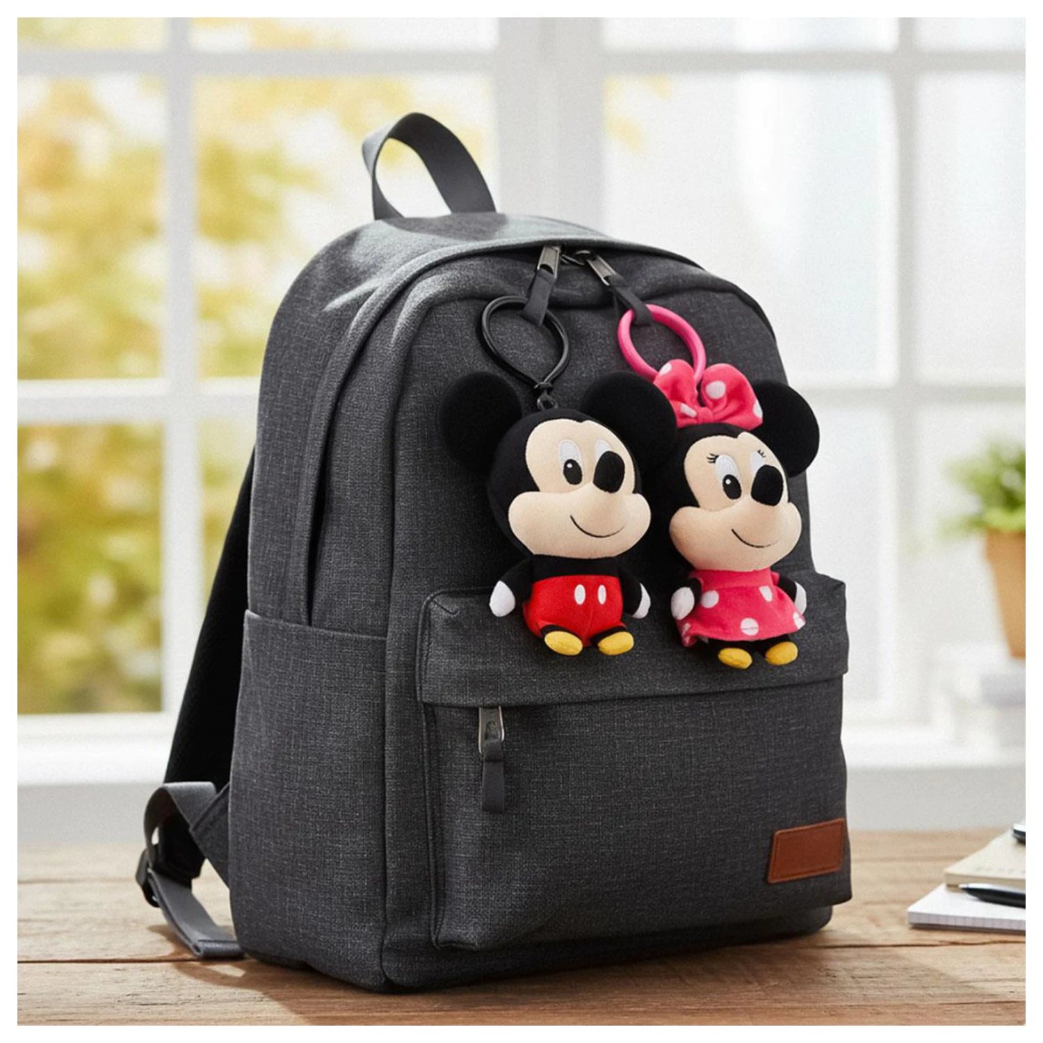 Disney Minnie Smile Figurina plus 3D cu Agatatoare, Amuleta Geanta 13 cm poza produsului