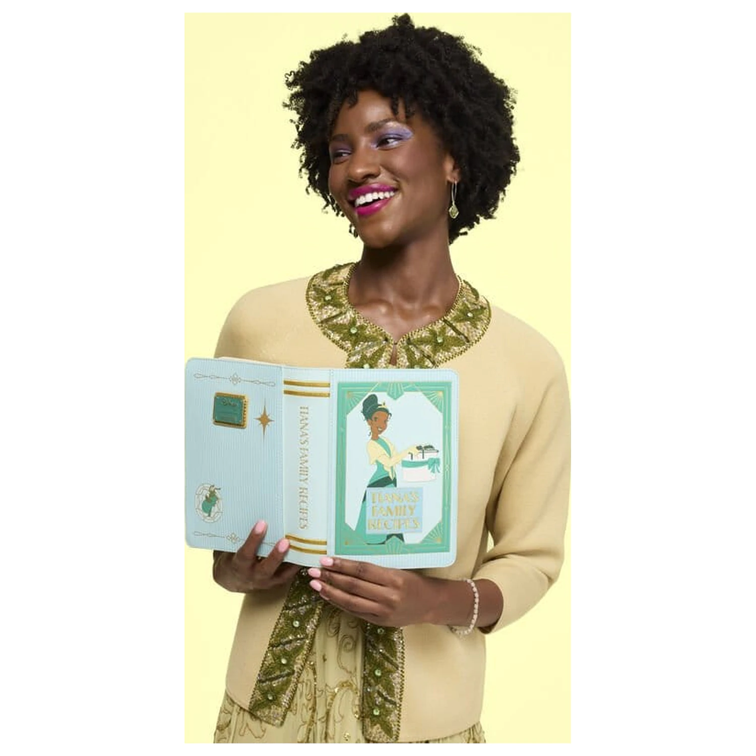 Disney by Loungefly Geanta de umar Princess Tiana Recipe Book poza produsului