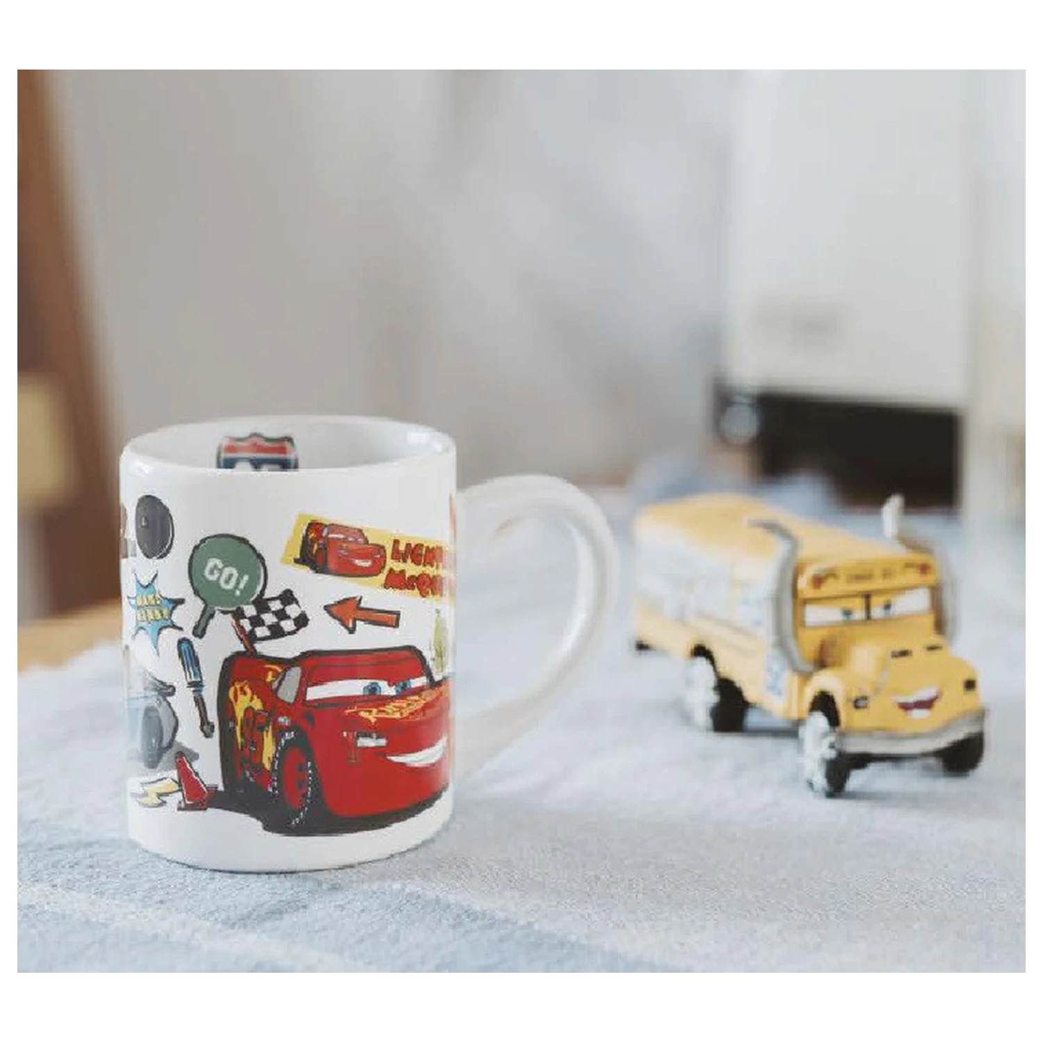 Disney Cars autocolante cana poza produsului