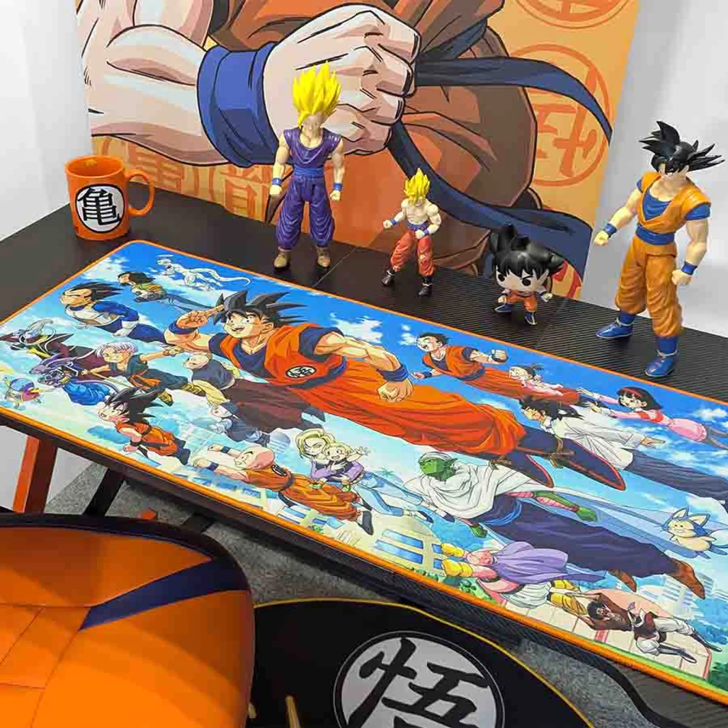 Dragon Ball Z XXL Desk Mat Prietenii lui Goku poza produsului