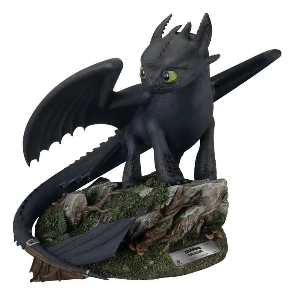 Dragons Master Craft Statuie Standing Toothless 31 cm poza produsului