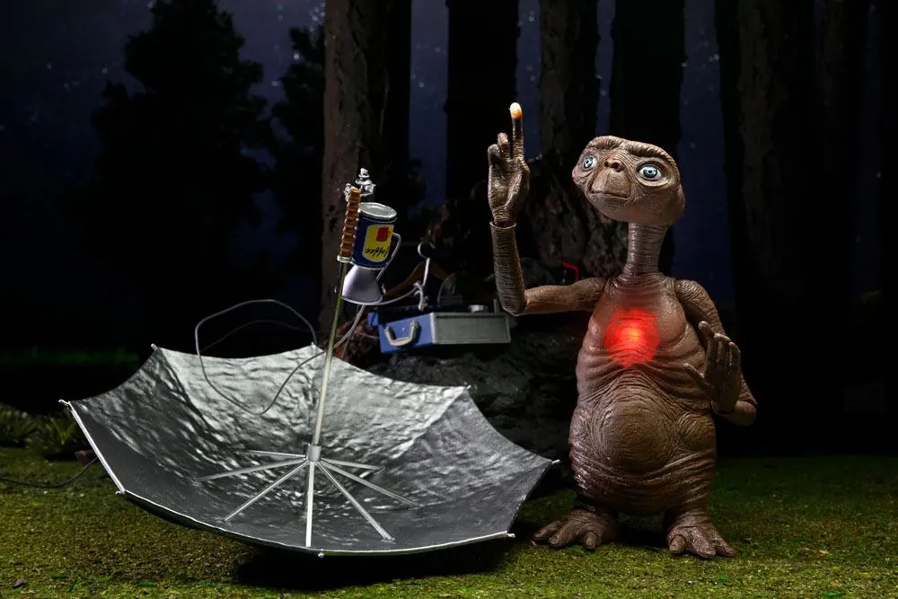 Figurină de acțiune E.T. the Extra-Terrestrial Ultimate Deluxe E.T. 11 cm poza produsului