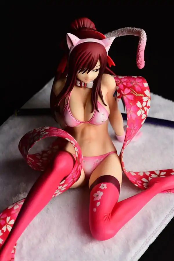 Fairy Tail Statuie 1/6 Erza Scarlet - Cherry Blossom CAT Gravure_Style 13 cm poza produsului