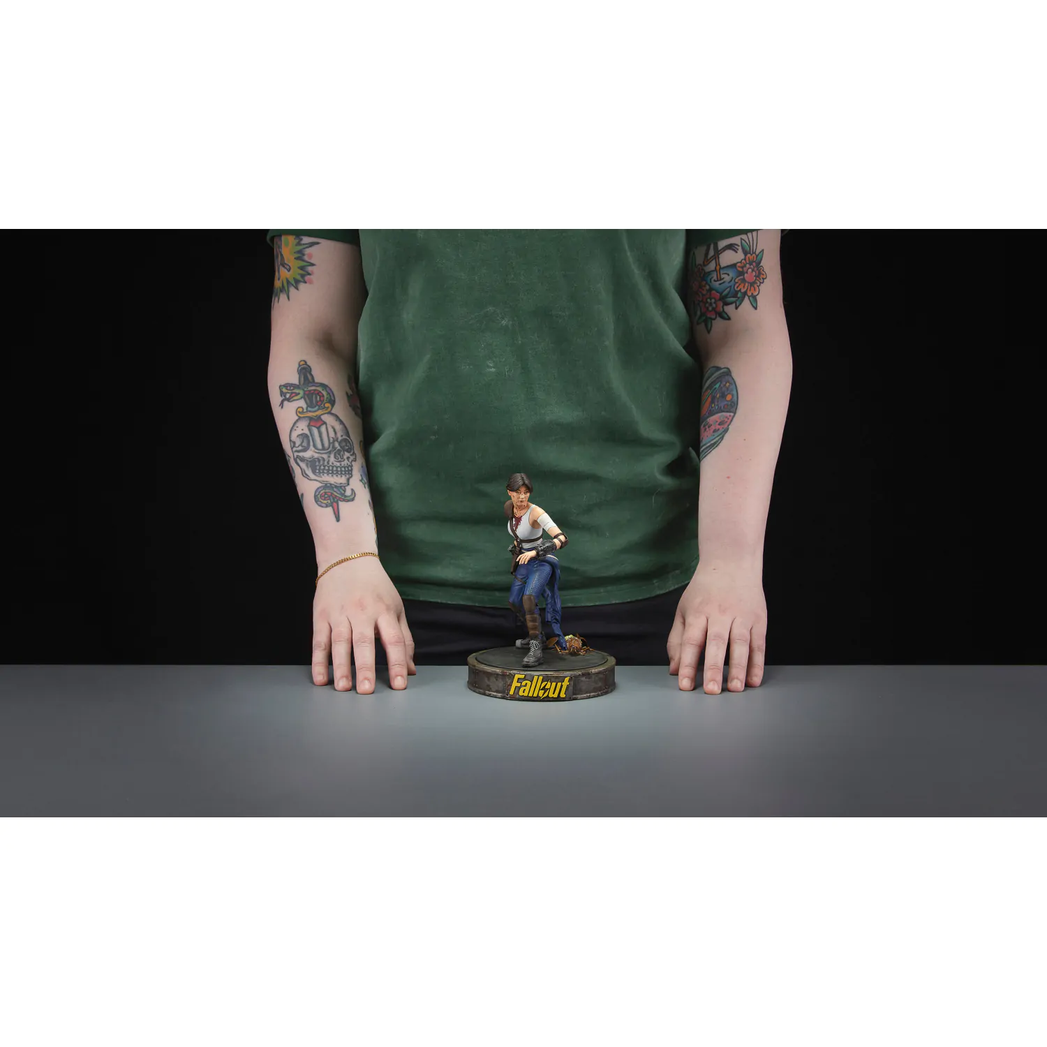 Fallout Statuie PVC Lucy 18 cm poza produsului