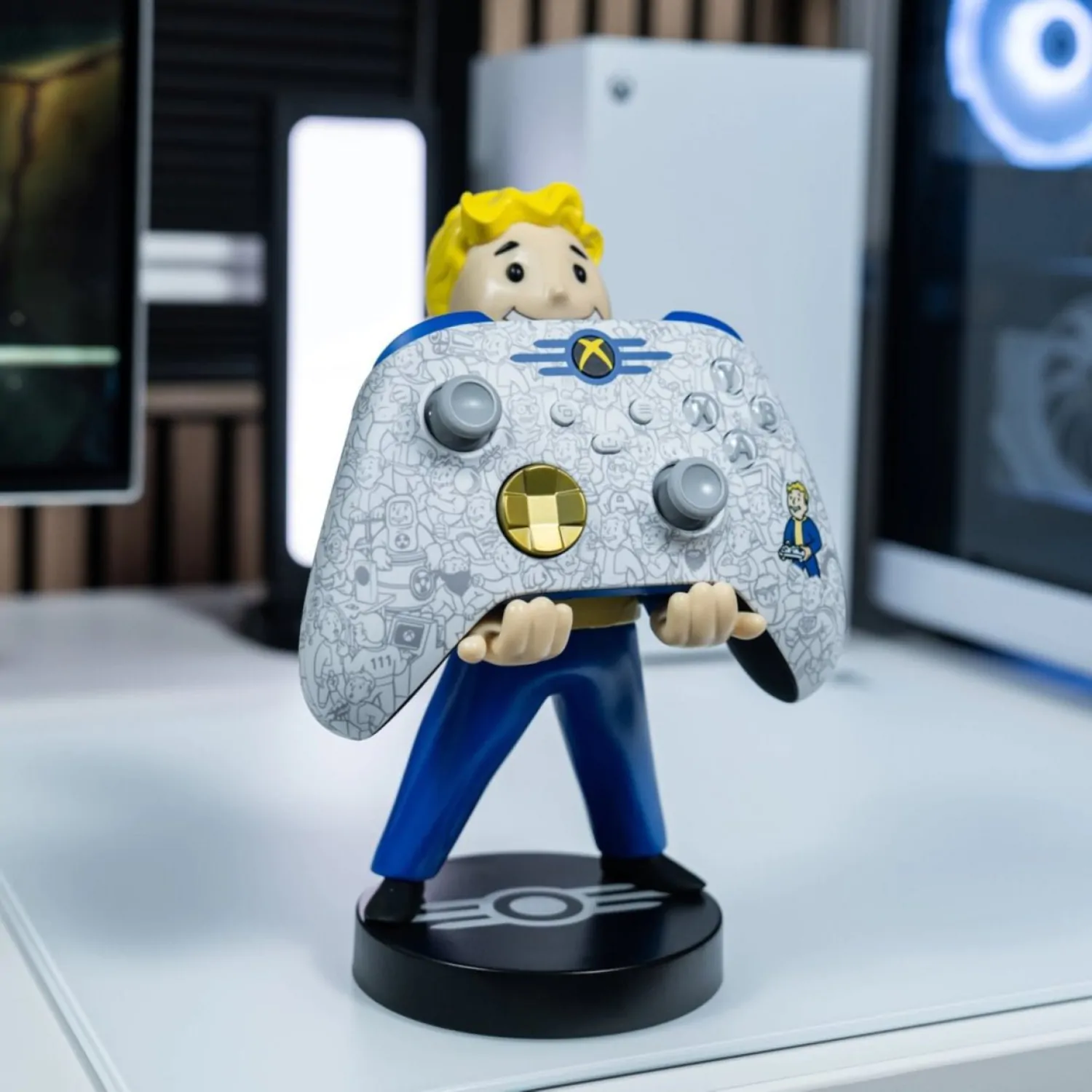 Fallout Vault Boy Cable Guys suport pentru controller si suport pentru telefon 23 cm poza produsului