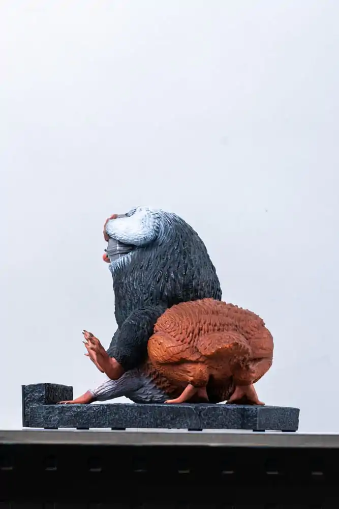 Fantastic Beasts Statuie Mărime Naturală Niffler 2 22 cm poza produsului