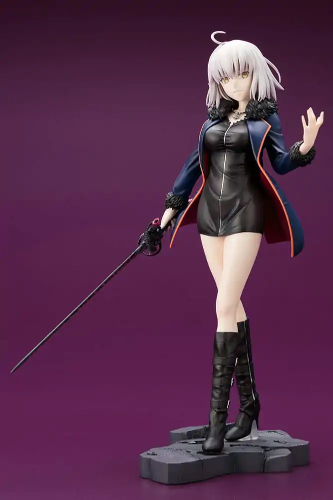 Fate/Grand Order Statuie PVC 1/7 Avenger/Jeanne d'Arc (Alter) Casual Ver. 25 cm poza produsului